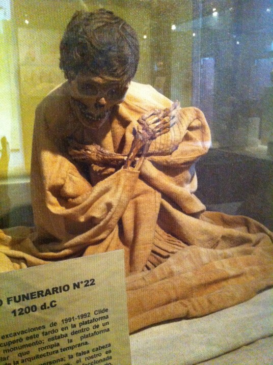 Mummy found at Huaca Huallamarca
